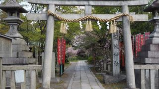 閑院宮邸宅跡のすぐ東