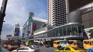 バラマキ土産を仕入れに