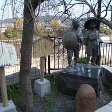 三条大橋擬宝珠刀傷跡由緒版