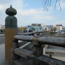 三条大橋南側擬宝珠