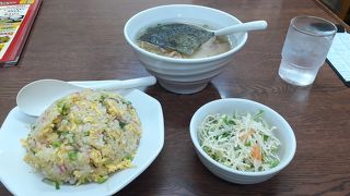 2020年４月18日現在、浜松市内中心部の飲食店では営業を自粛しているお店がある中、こちらではランチの営業がありました