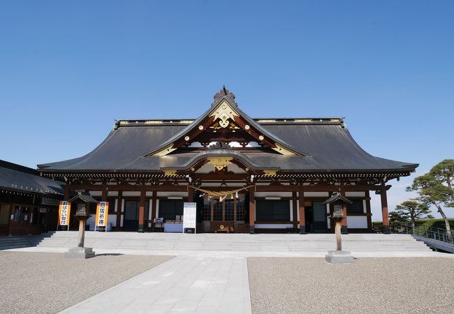 大きな護国神社