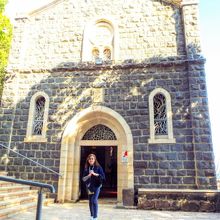 ガリラヤ湖畔に佇む「ペテロ首位権の教会」