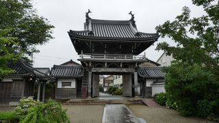 数多くの文化財を有する古刹