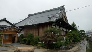 本居一族の菩提寺です