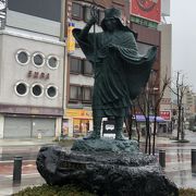 槍ヶ岳開山の祖