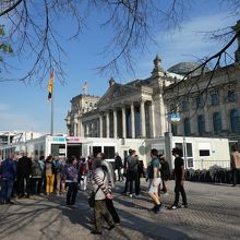 ここが受付のようです