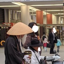 観光地に向かうのに便利な立地