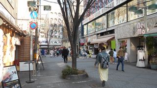 京都の繁華街の東西通り