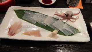 函館直送の活イカが人気の居酒屋です