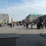 ブランデンブルグ門のある広場。