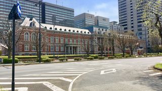 警視庁の向かい