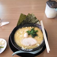 出てきたラーメン