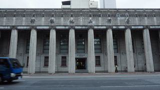 展示内容と建物のギャップがすごい