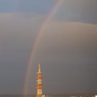 虹が出たのでパッシャ。視界がクリアなら八甲田山系まがっきり。