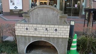 牛や馬のために造られた水飲み場