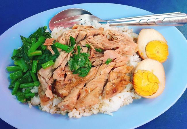 地元の雰囲気が味わえる