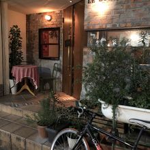 ビストロの外観