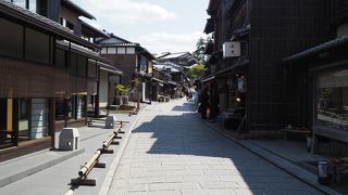 坂という名前が付いているが傾斜はない