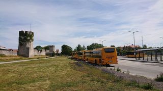 ゴットランド島のバスはここから各地に出ています