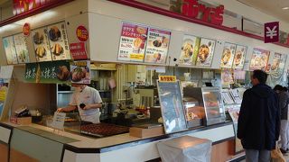 一般的なフードコート