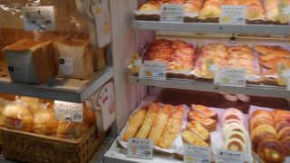 日常使いのお店が多い