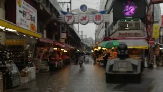 通常だと活気あるところですが、、。