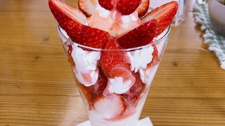 富山市の有名パフェ