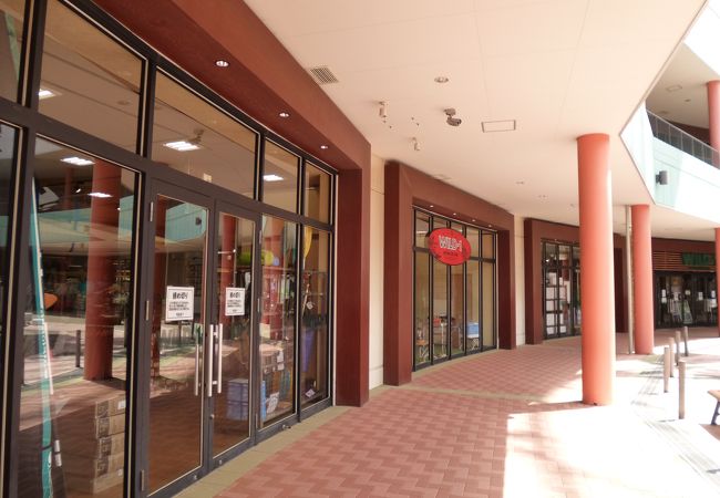 休業しているお店もたくさん