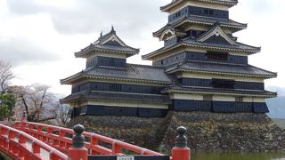 大天守と乾小天守を繋ぐ