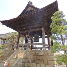 長野オリンピックでも突かれたそうです