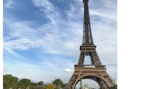 エッフェル塔につながる橋