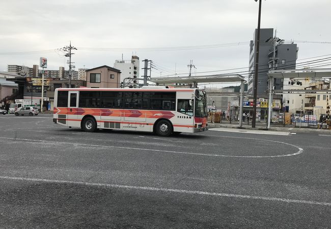 湖南地方を走るローカルバス