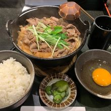 牛鍋(肉多め)