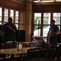 プールサイドレセプションのバンド演奏