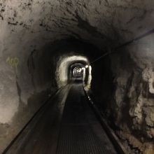 トンネルの先も展望台