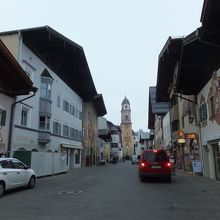 土曜日の朝９時。