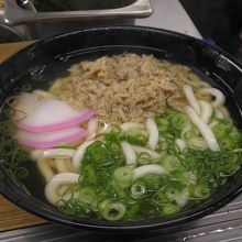 かしわうどん（430円）