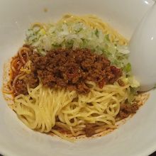 おどるタンタン麺