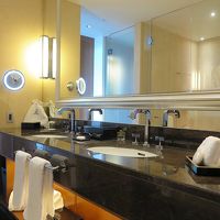 バスルームも広々