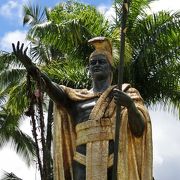 ハワイアン　カメハメハ大王　ティキ　アロハ　hiro Hawaii カメハメハ大王像 (ヒロ) クチコミ・アクセス・営業時間｜ハワイ