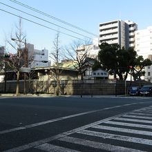御堂筋沿いに「難波神社」の文字が見えました