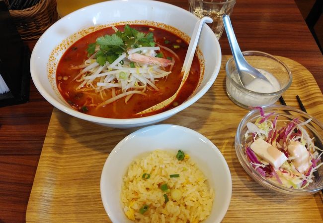 三和 居酒屋