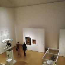 １階は天井が高い