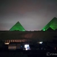 屋上からのピラミッド「音と光のショー」無料観覧可