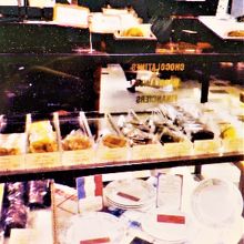 フィナンシェ・マドレーヌなど焼き菓子類♪上は詰め合わせです♪