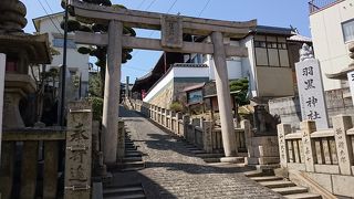 からす天狗の瓦が見事な日本遺産に認定されている神社
