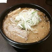 ハーフサイズのラーメンの取扱いもあります