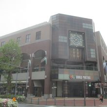 横浜ワールドポーターズ