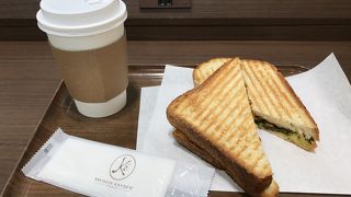 イートインスペース完備